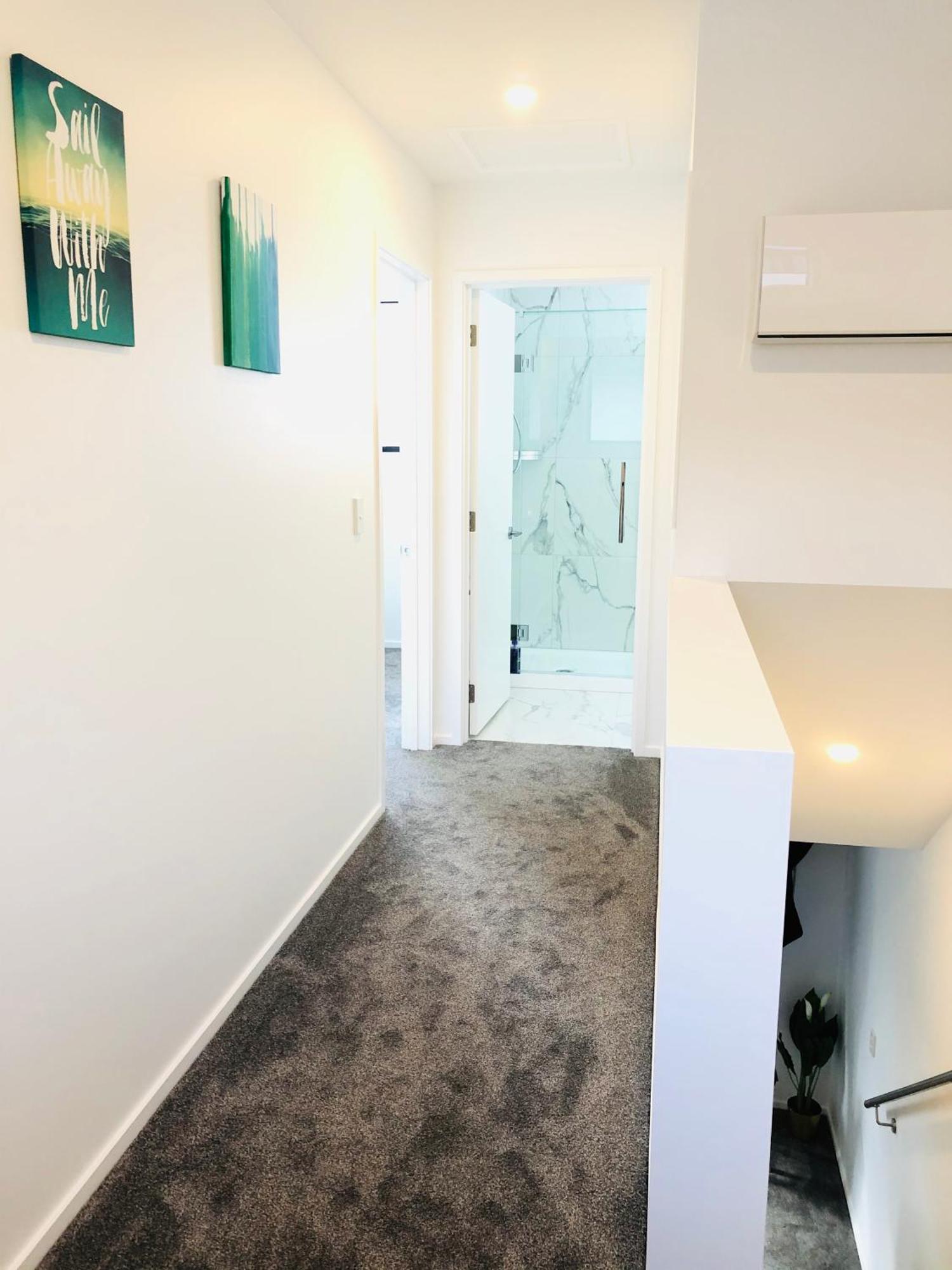 Arena,Railway Station Townhouse With Free Car Park Leilighet Christchurch Eksteriør bilde