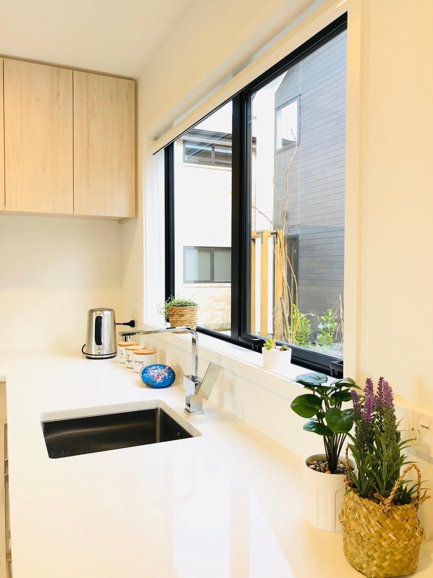 Arena,Railway Station Townhouse With Free Car Park Leilighet Christchurch Eksteriør bilde